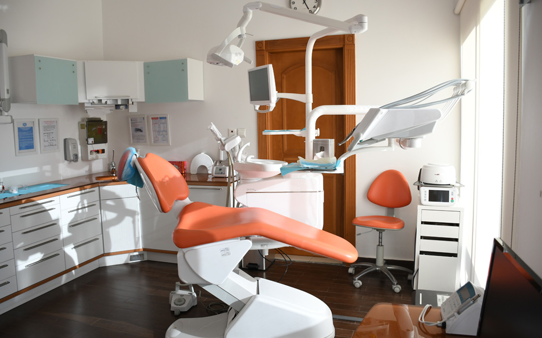 Financial Rewards of Running Your Own Dental Clinic: Key Benefits and Considerations.