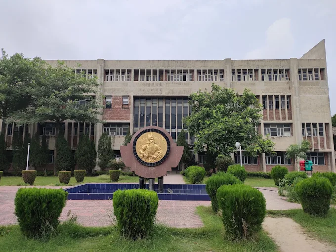 Guru Nanak Dev University (GNDU)Amritsar