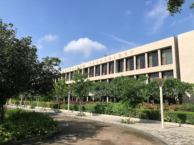 PANDIT DEENDAYAL ENERGY UNIVERSITY GANDHINAGAR