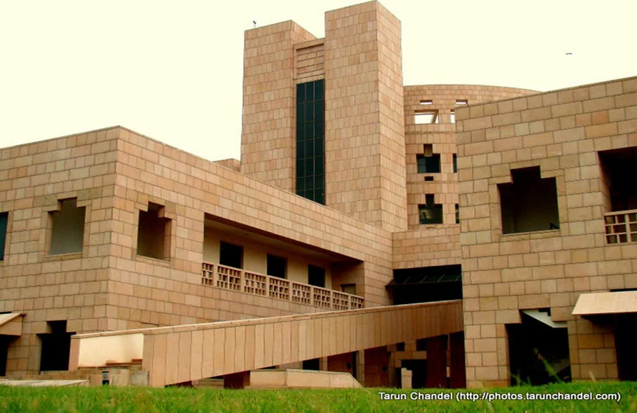 Indian School of Business (ISB)
