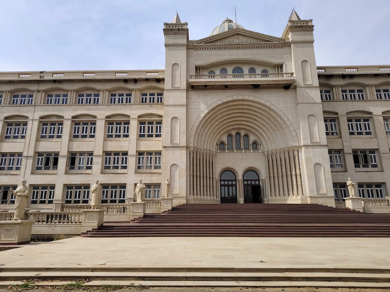 Mody University of Science and Technology, Lakshmangarh