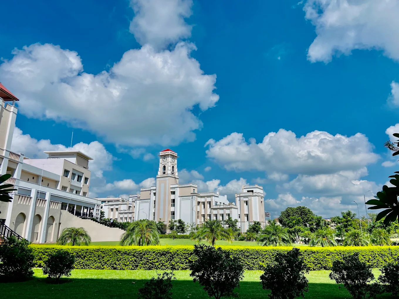 Teerthanker Mahaveer University, Moradabad