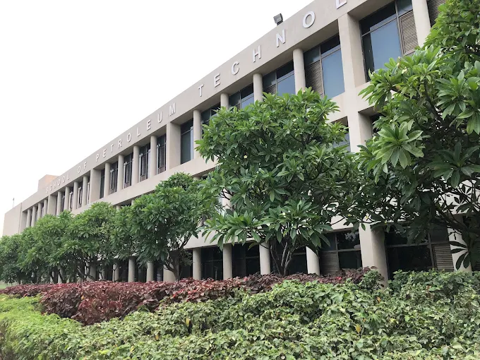 PANDIT DEENDAYAL ENERGY UNIVERSITY GANDHINAGAR