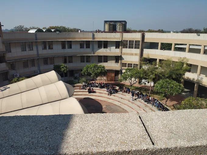 NETAJI SUBHAS UNIVERSITY OF TECHNOLOGY WEST CAMPUS