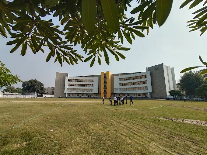 UNITED COLLEGE OF ENGINEERING & RESEARCH