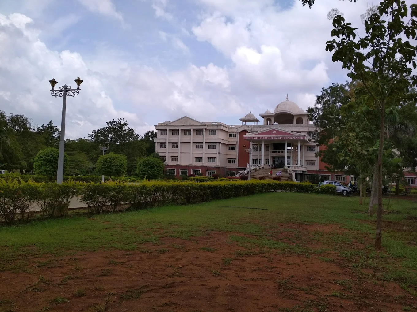 SRI TARALABALU JAGADGURU INSTITUTE OF TECHNOLOGY (STJIT)