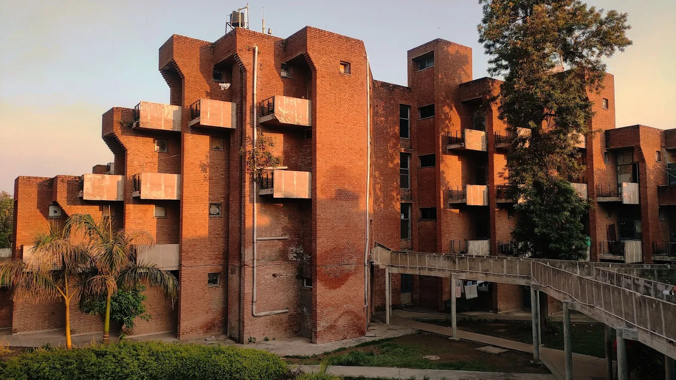 GURU NANAK DEV UNIVERSITY (G.N.D.U.), AMRITSAR