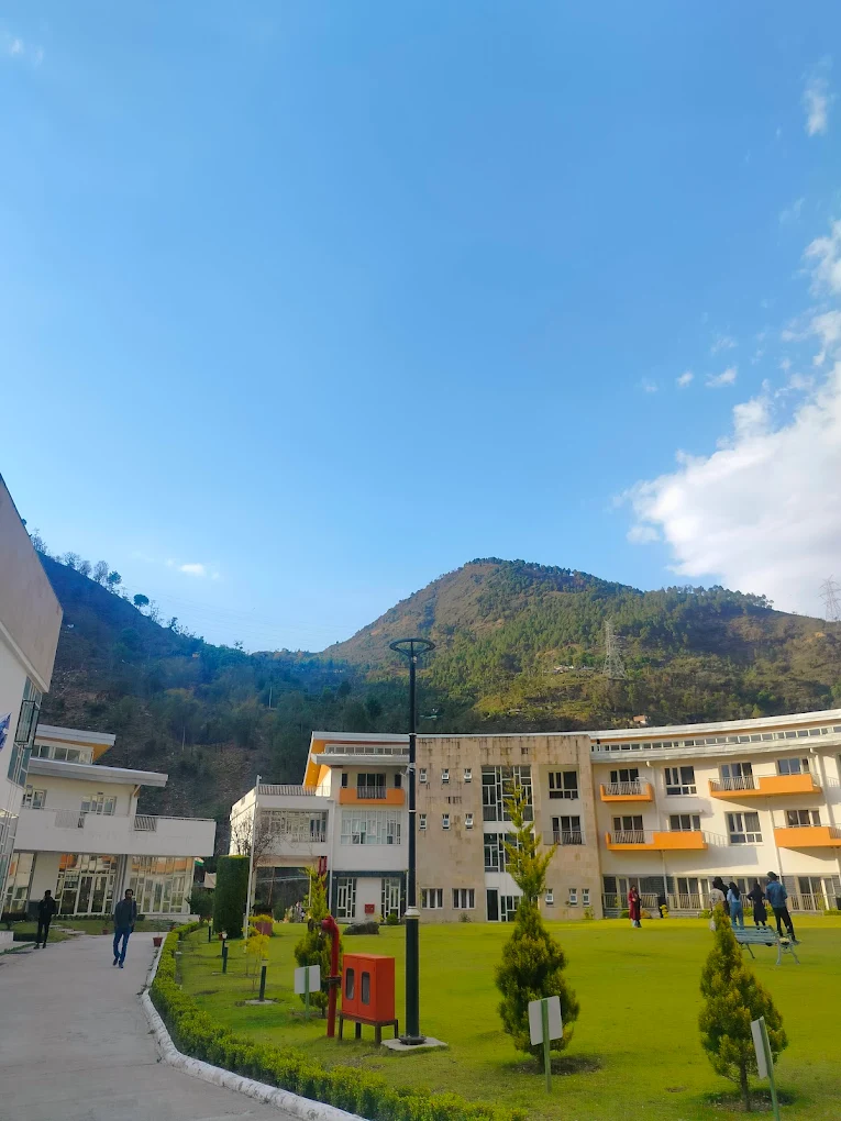 INDIAN INSTITUTE OF TECHNOLOGY MANDI