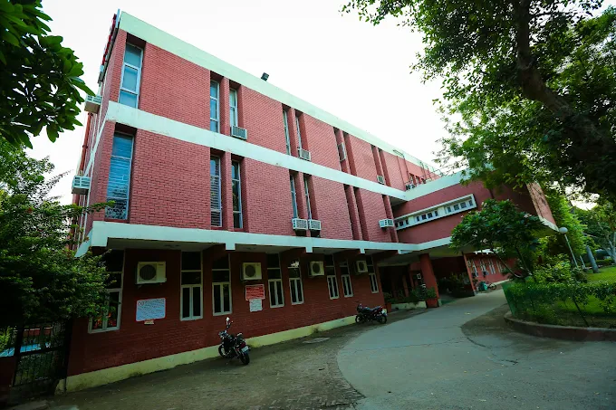 Faculty of Management Studies (FMS)